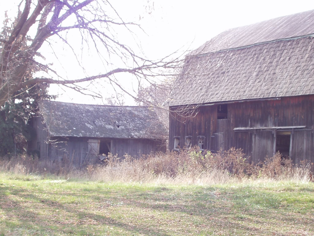 Small Hintz Barn