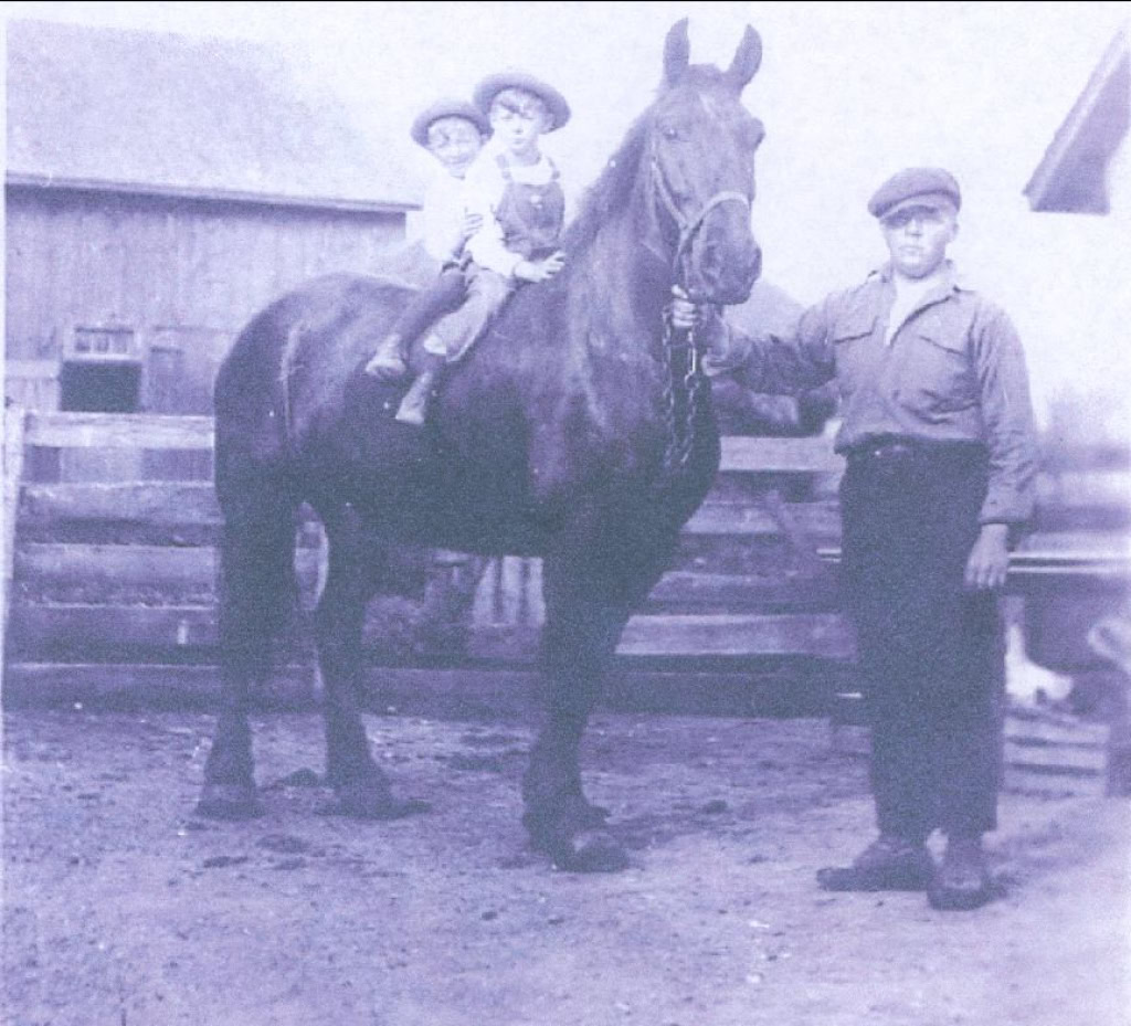TOUR CLINTON TOWNSHIP KERNER FARM