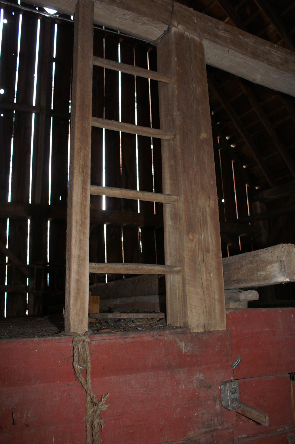 1901 HORSE BARN