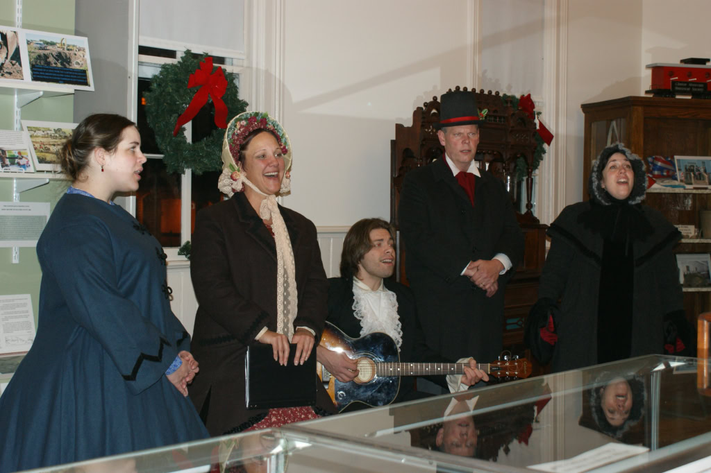 CHRISTMAS AGLOW 2010